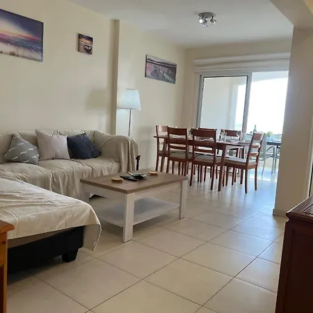 Lighthouse Beach - 3Br Seafront Apt 50M To Beach With Sea Views - Sleeps 6 Appartement *