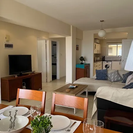 Appartement Lighthouse Beach - 3Br Seafront Apt 50M To Beach With Sea Views - Sleeps 6 *