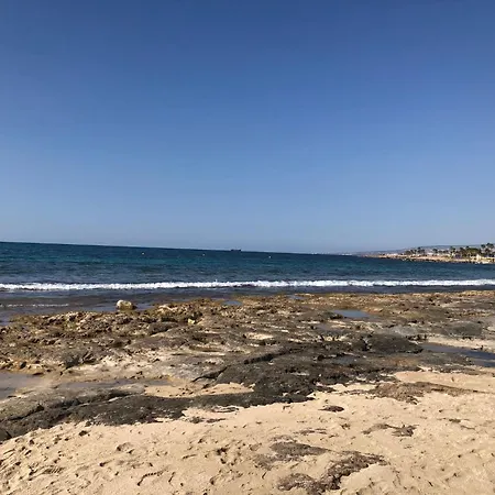 Appartement Lighthouse Beach - 3Br Seafront Apt 50M To Beach With Sea Views - Sleeps 6