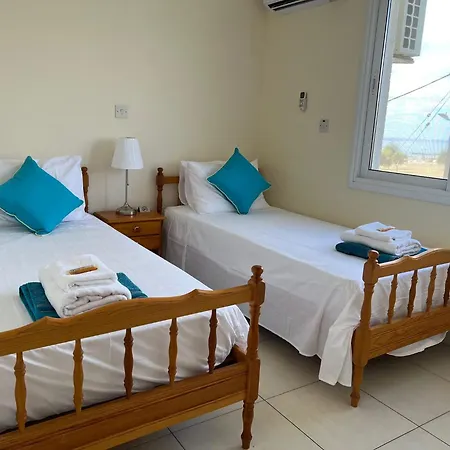 Appartement Lighthouse Beach - 3Br Seafront Apt 50M To Beach With Sea Views - Sleeps 6 *